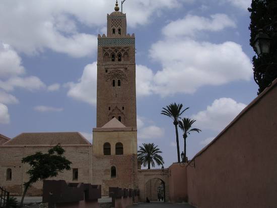 Marrakech Maroc église lieu cultes villes minaret