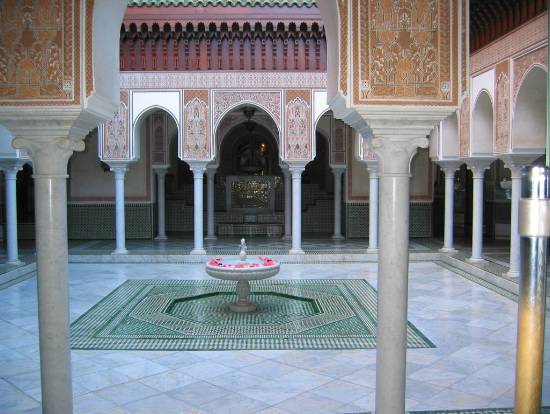 Marrakech Maroc fontaine architecture royaume intérieur