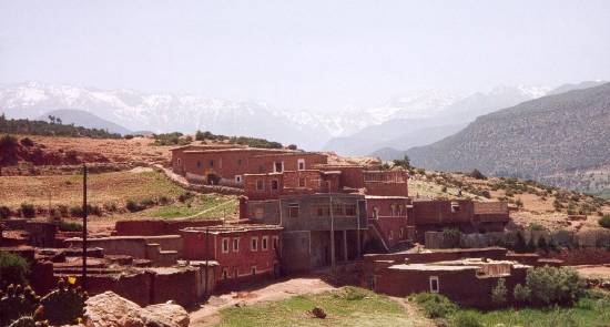 Marrakech Maroc village montagne serenite valle